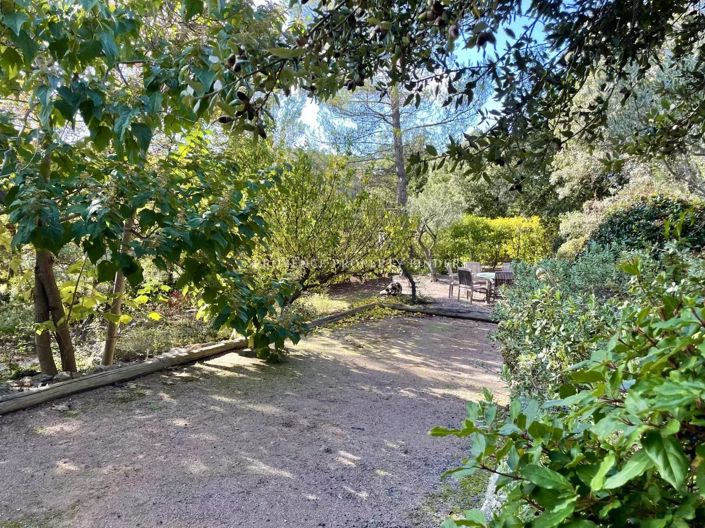 Image No.21-3 Bed House for sale