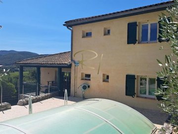 Maison de 4 chambres à vendre à Saint-Alban-Auriolles