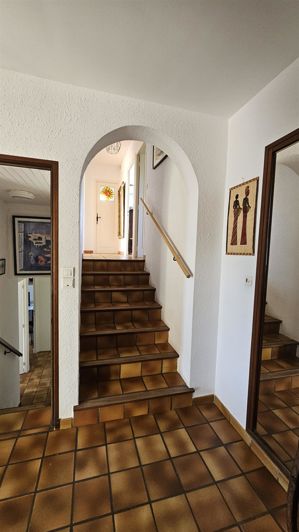 Image No.12-5 Bed House for sale