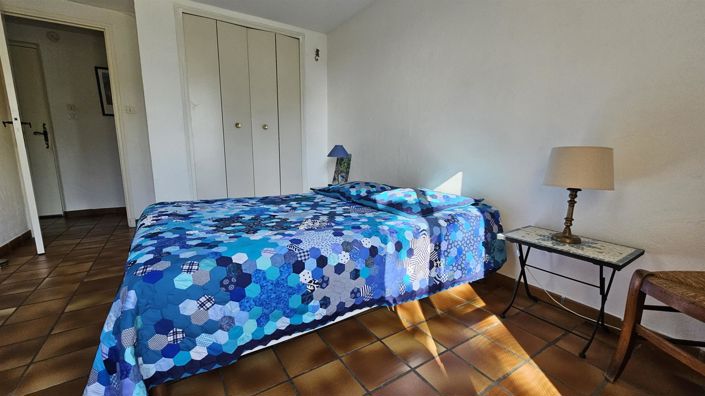 Image No.19-5 Bed House for sale