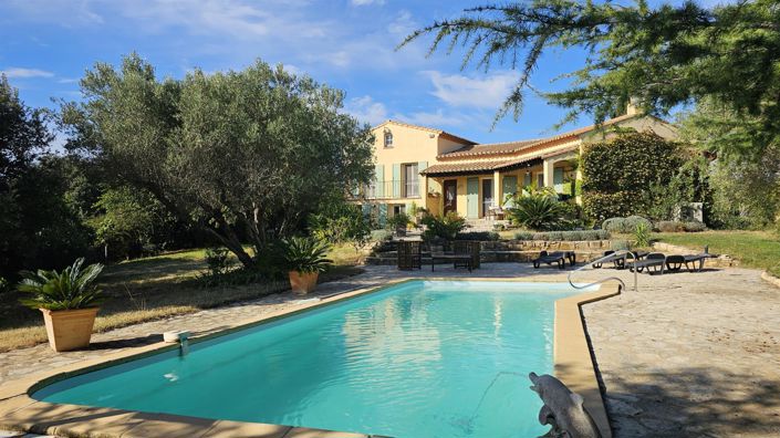 Image No.6-5 Bed House for sale