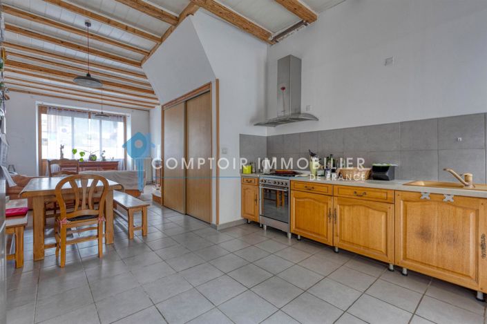 Image No.3-4 Bed House for sale