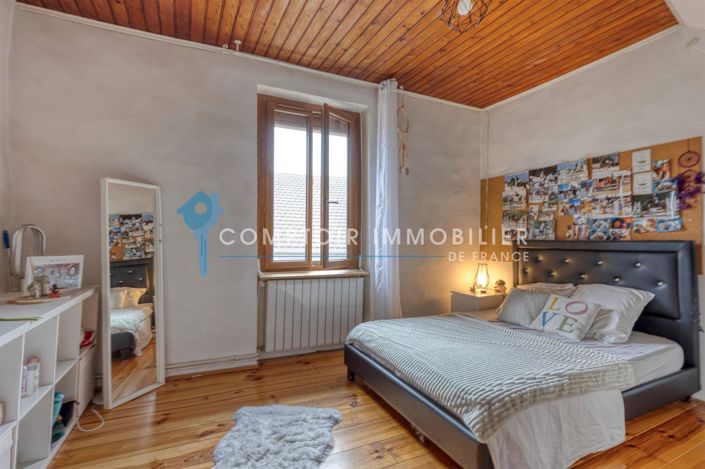 Image No.6-4 Bed House for sale