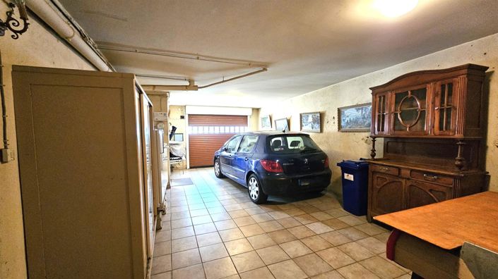 Image No.11-3 Bed House for sale