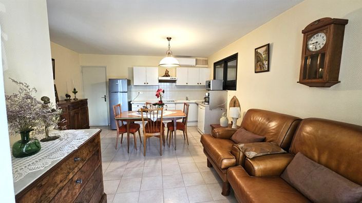 Image No.12-3 Bed House for sale