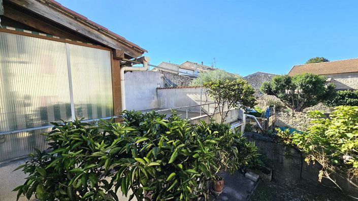 Image No.19-3 Bed House for sale