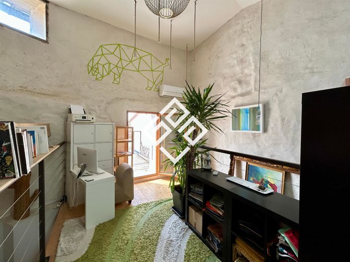 Image No.3-1 Bed House for sale