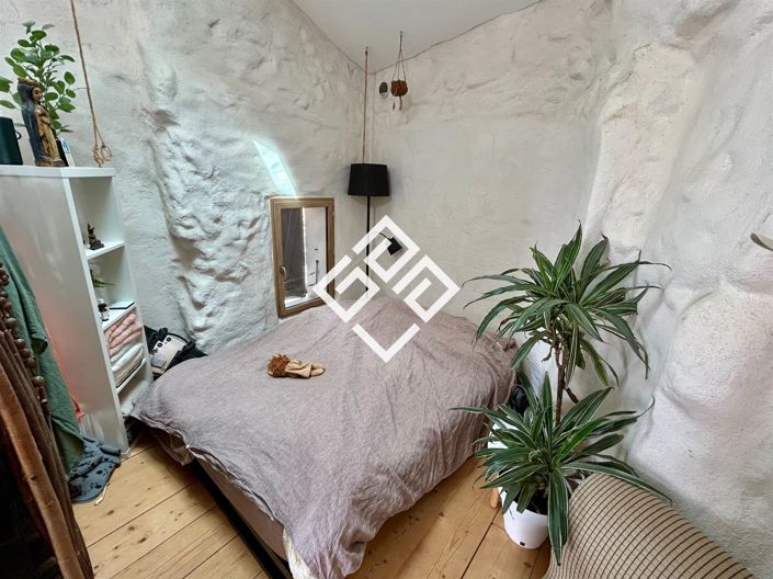 Image No.5-1 Bed House for sale