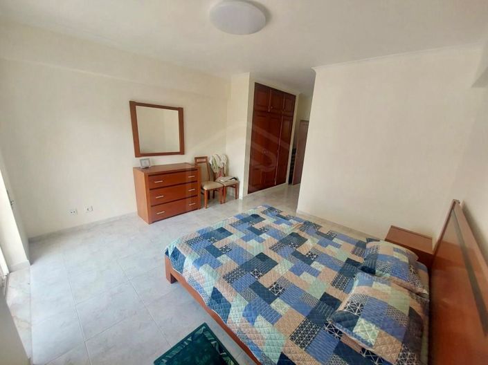 Image No.20-2 Bed Apartment for sale