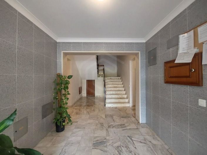 Image No.31-2 Bed Apartment for sale