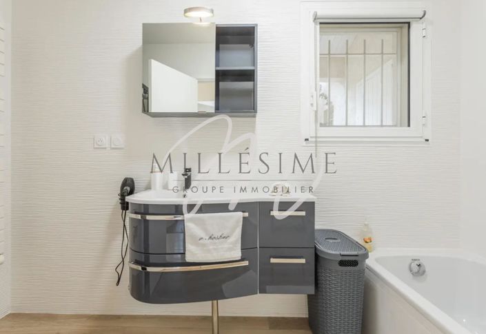 Image No.10-4 Bed House for sale