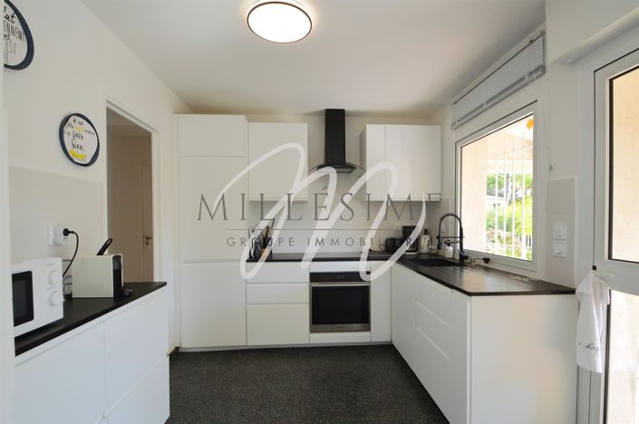 Image No.18-4 Bed House for sale