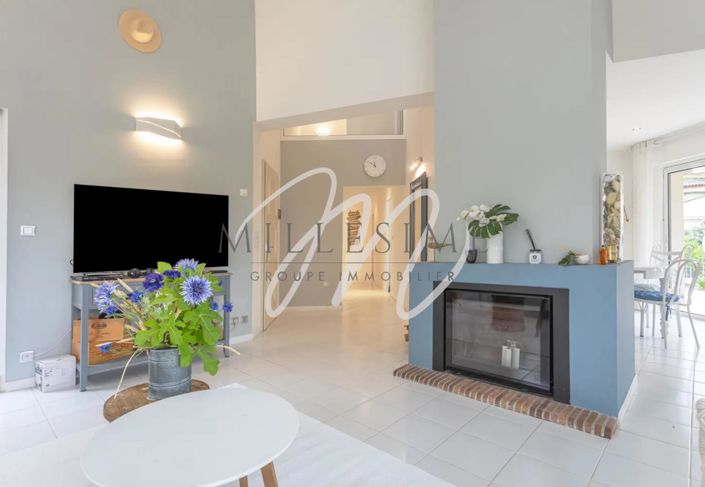 Image No.4-4 Bed House for sale