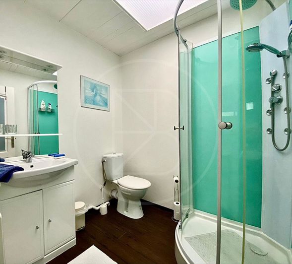 Image No.10-4 Bed House for sale