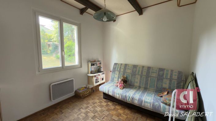 Image No.8-4 Bed House for sale