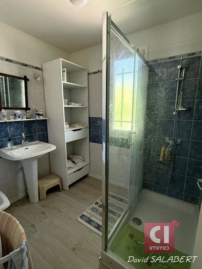 Image No.9-4 Bed House for sale