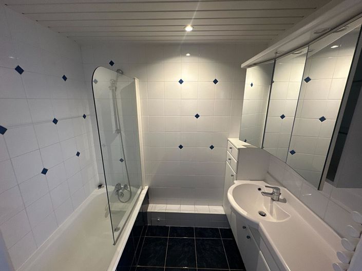 Image No.9-1 Bed Apartment for sale