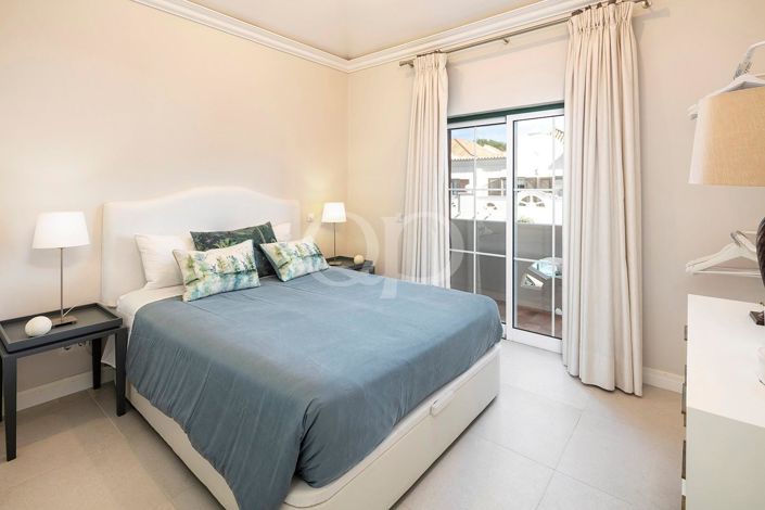 Image No.10-3 Bed House for sale