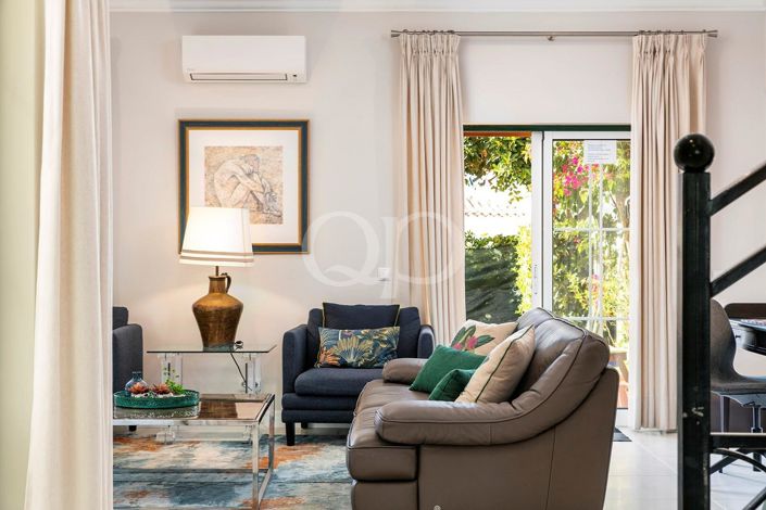 Image No.4-3 Bed House for sale