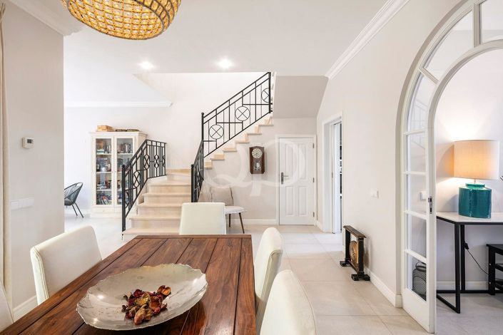 Image No.6-3 Bed House for sale