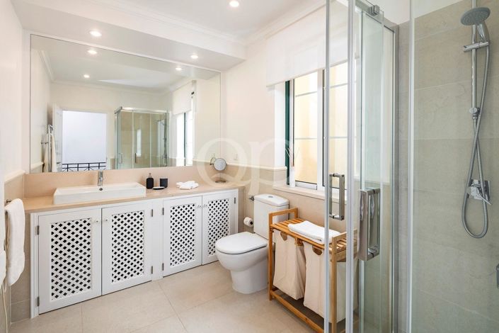 Image No.9-3 Bed House for sale