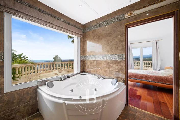 Image No.11-4 Bed House for sale