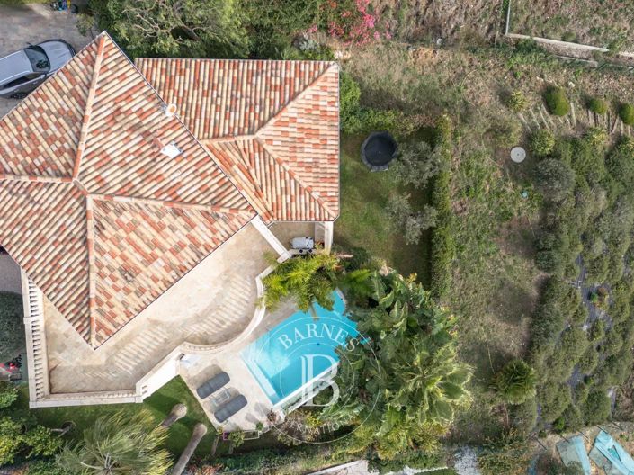 Image No.21-4 Bed House for sale