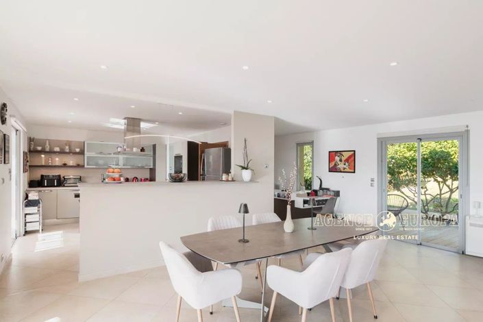 Image No.8-Maison de 4 chambres à vendre à Mougins