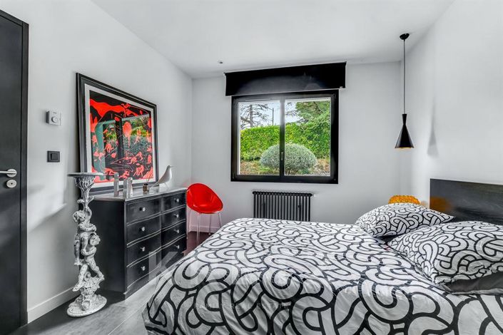 Image No.9-4 Bed House for sale