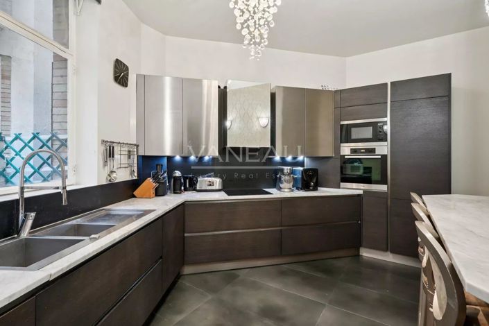 Image No.9-4 Bed Apartment for sale