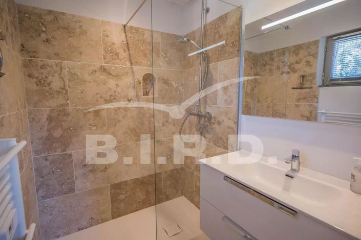 Image No.10-4 Bed House for sale