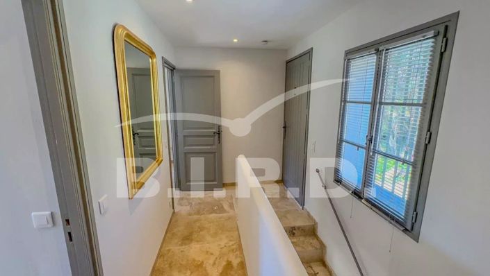 Image No.12-4 Bed House for sale