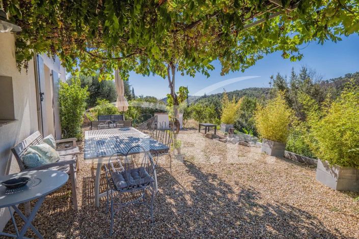 Image No.2-4 Bed House for sale