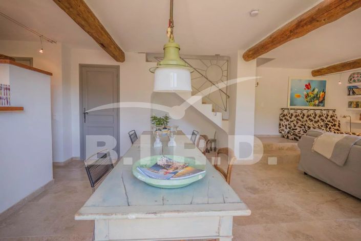 Image No.6-4 Bed House for sale