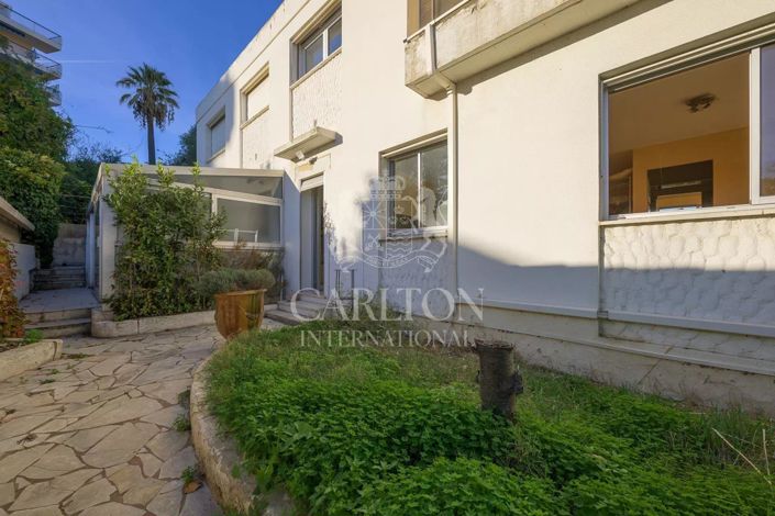 Image No.2-5 Bed House for sale