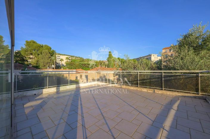 Image No.4-5 Bed House for sale