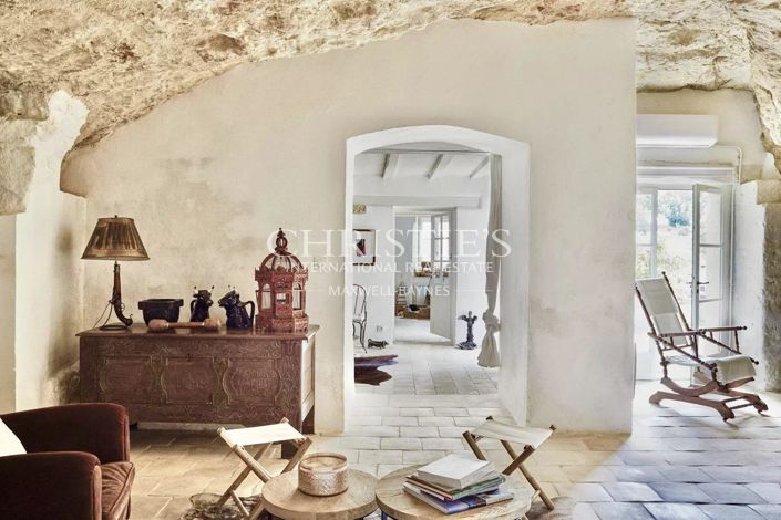 Image No.6-4 Bed House for sale