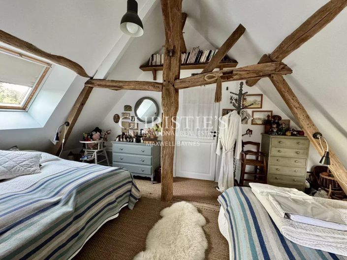 Image No.8-4 Bed House for sale