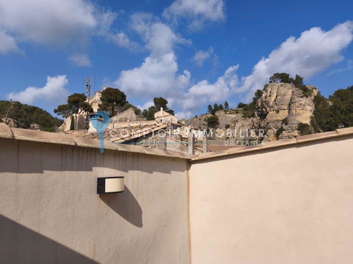 Image No.3-4 Bed House for sale