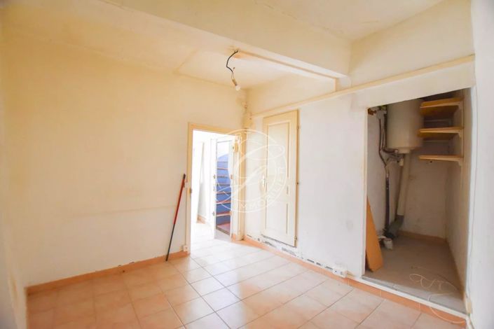 Image No.8-House for sale