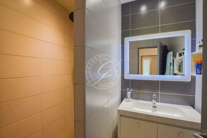 Image No.13-3 Bed House for sale