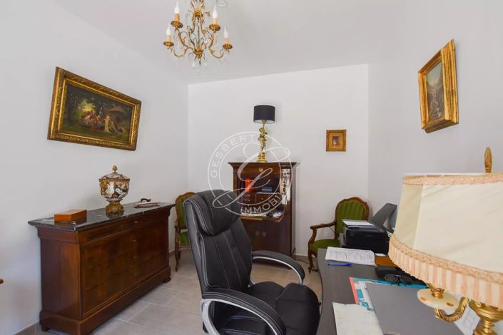 Image No.14-3 Bed House for sale