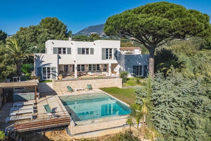 Image No.9-6 Bed House for sale