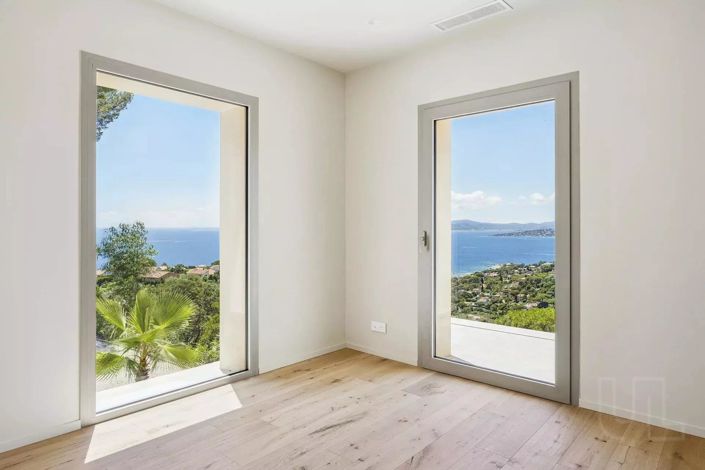 Image No.5-Maison de 4 chambres à vendre à Roquebrune-sur-Argens