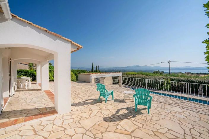 Image No.3-Maison de 3 chambres à vendre à Var