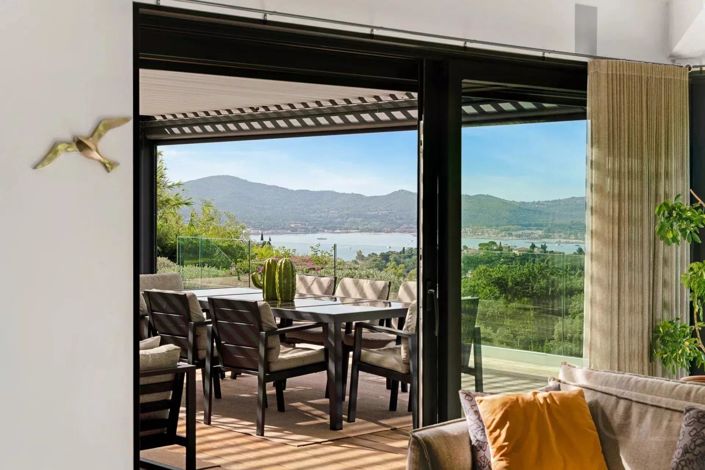 Image No.4-5 Bed House for sale