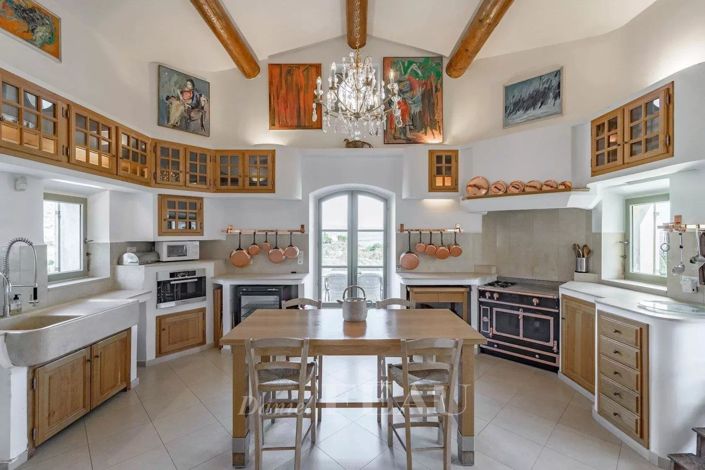 Image No.10-6 Bed House for sale