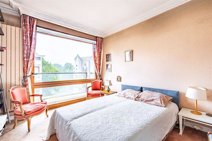 Image No.10-3 Bed Apartment for sale