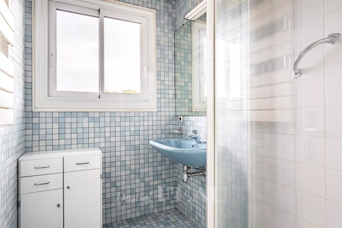 Image No.14-3 Bed Apartment for sale