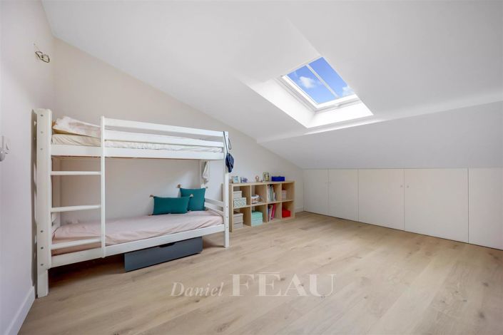 Image No.9-Appartement de 6 chambres à vendre à Versailles